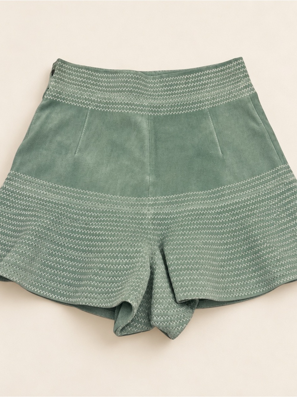 ALEXIS Sage Green Genuine Leather Suede Flare Shorts Size XS